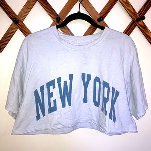 Brandy Melville OS cropped New York T-shirt